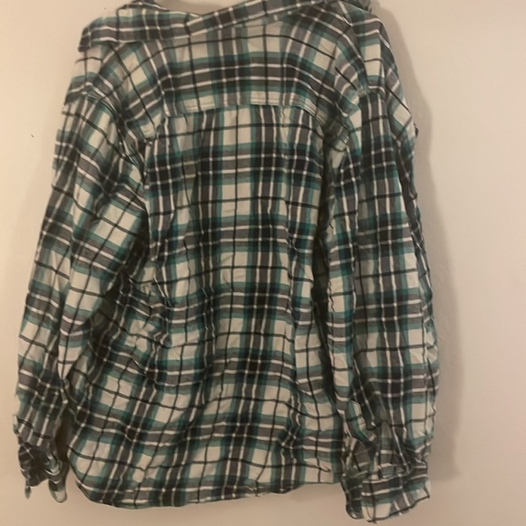 men’s button down - Picture 3 of 3